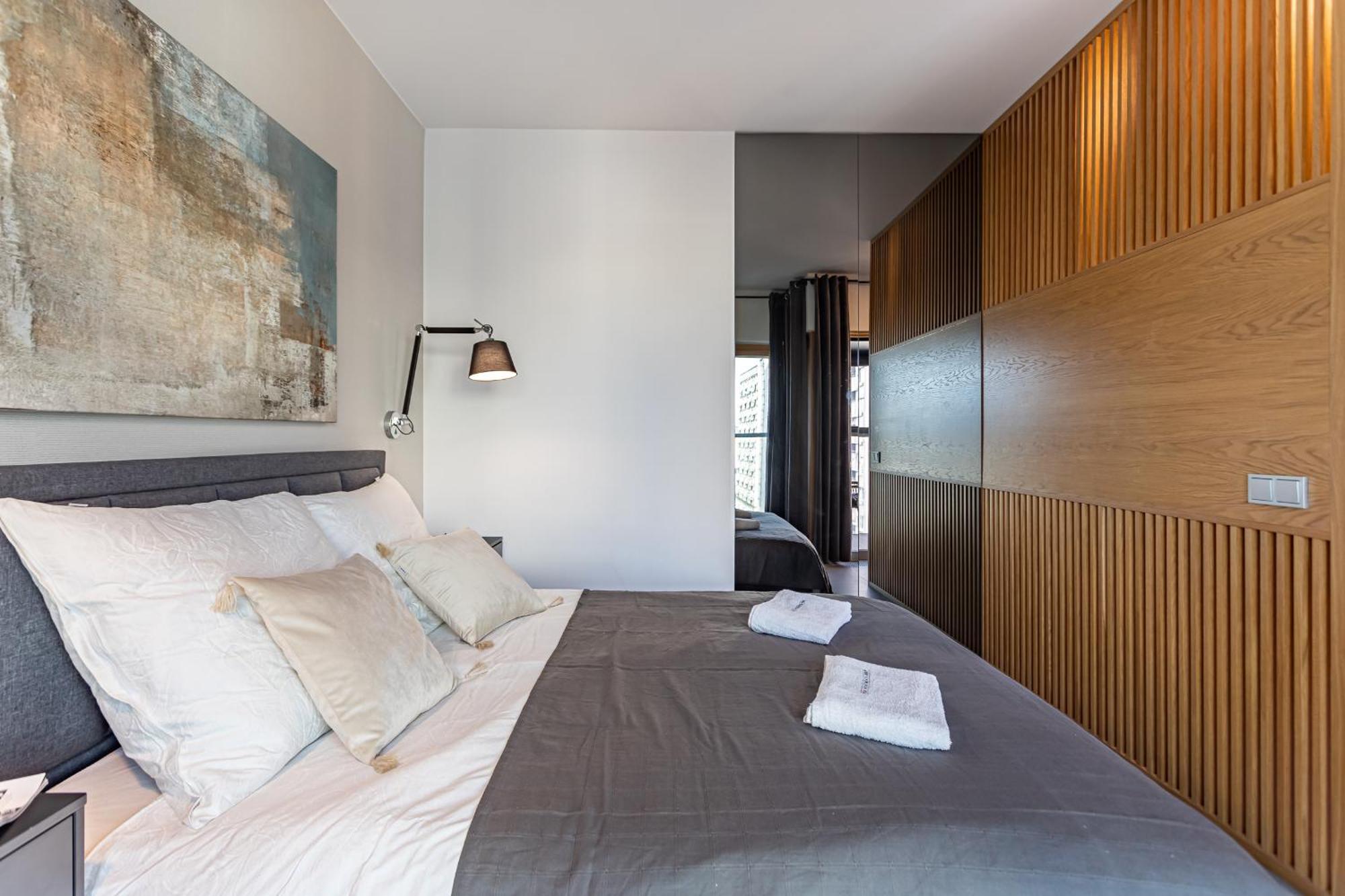 Apartment P&o Mennica I